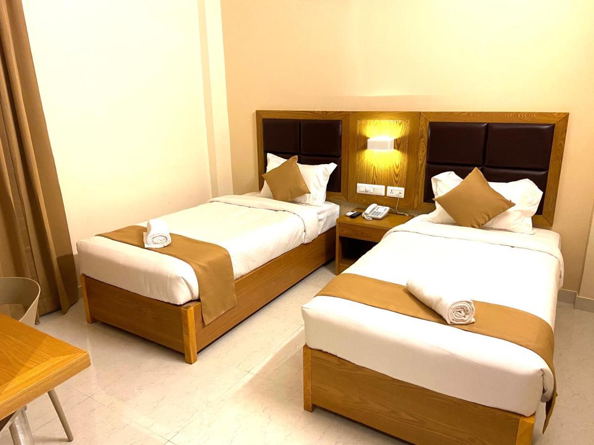 Tag Hotels Irugur Exterior photo